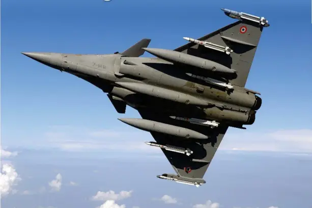  ??  ?? Seen here are MICA AAMs on a French Air Force Rafale--- which are also in service with the IAF Mirage 2000s and Rafales