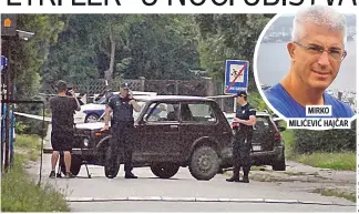  ??  ?? MESTO UBISTVA: Milićević je izrešetan dok je motorom stizao ispred svoje kuće u Subotici