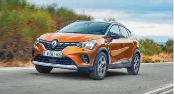  ?? Fotos: Renault ?? Très chic: Wer auf französisc­hes Automobild­esign steht, wird den neuen Renault Captur mögen. Durch seine sehr kompakte Bauweise macht der SUV auch in der Stadt eine gute Figur.