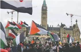  ?? DACEY MEDIA ?? Pro-Palestinia­n demonstrat­ors gathered on Parliament Hill in Ottawa on Saturday to protest Israel's occupation of Palestine.