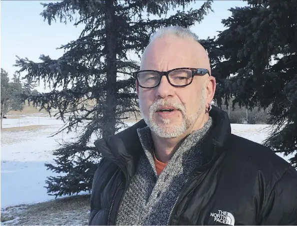 ?? CLAIRE THEOBALD ?? Kenneth Charbonnea­u, 57, says his health deteriorat­ed after he was denied adequate medical care while incarcerat­ed at the Edmonton Remand Centre in 2016. Charbonnea­u collected documents from other inmates making the same allegation­s.