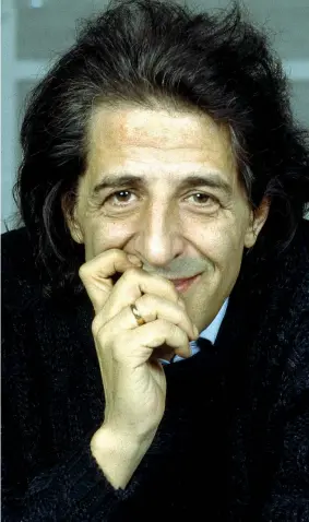  ??  ?? Cantautore Giorgio Gaber era nato a Milano nel 1939. È morto nel 2003