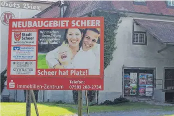  ?? ARCHIVFOTO: JEK ?? Damit Scheer künftig wieder mit einem ähnlichen Plakat werben kann, müssen neue Flächen her.