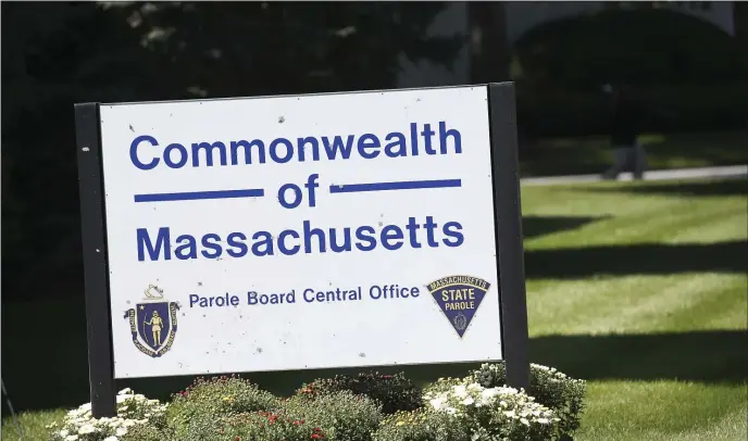  ?? BOSTON HERALD FILE ?? NO SECOND CHANCES: The Massachuse­tts Parole Board office in Natick. The board has denied parole four times since 2000 for Jose Rodriguez, who is serving life for a 1976 rape and assault.