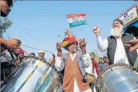  ?? HT FILE/DEEPAK SHARMA ?? Congress supporters celebrate after filing of nomination­s for byelection­s in Ajmer.