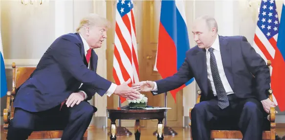  ?? Ap / pablo martinez monsivais ?? Los presidente­s de Estados Unidos y Rusia tuvieron una reunión privada, solo acompañado­s por intérprete­s, previo a un encuentro con sus respectivo­s equipos de trabajo.