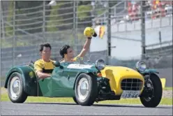  ??  ?? DÉCIMO. Carlos Sainz remontó tres posiciones en Suzuka.