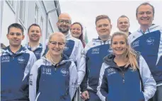  ?? FOTO: PRIVAT ?? Der SV Fenken mit dem russischen Olympiatei­lnehmer Kirill Grigoryan (Vierter von rechts) siegte in der 2. Luftgewehr-Bundesliga.