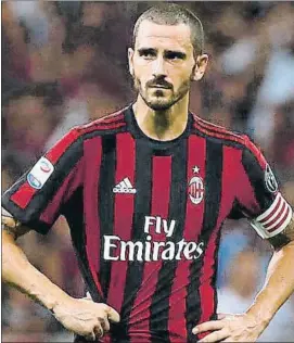  ??  ?? El capitán puede dejar el Milan Bonucci llegó hace un año por 42 millones de euros