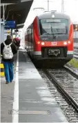  ??  ?? Die Deutsche Bahn landet beim Qualitätsr­anking der Regionalzü­ge nur auf hinteren Plätzen.