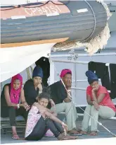  ?? Ansa ?? BloccatiI migranti salvati dalla Guardia costiera sono rimasti in mare 10 giorni sulla nave Diciotti prima di poter sbarcare nel porto di Catania
