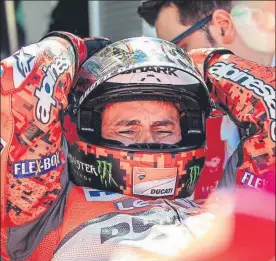  ?? FOTO: JM SALIDO ?? Jorge Lorenzo El mallorquín abandonó llorando en camilla la pista de Aragón