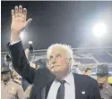  ?? JIM RASSOL/SUN SENTINEL FILE ?? Howard Schnellenb­erger led the Miami Hurricanes to their first national title in 1983 and founded FAU’s football program.