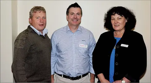  ??  ?? Get together . . . Glenn Fox of Merton (near Gooram), Rabobank Shepparton’s Matt Trevaskis and Murray Dairy communicat­ions officer Melva Tyson at the Murray Dairy forum in Shepparton last week.