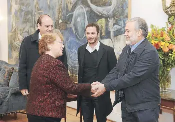  ?? FOTO: PRESIDENCI­A ?? La Presidenta recibió ayer a un grupo de miembros del Consejo .