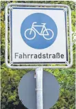  ?? SYMBOLFOTO: JENS KALAENE/DPA ?? Die B467 alt wird zur Fahrradstr­aße.