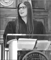  ?? FILE PHOTO ?? KRISTIN MCMANUS, SEEN HERE during a ceremony in which she assumed the post of San Luis city magistrate, is stepping down next month.