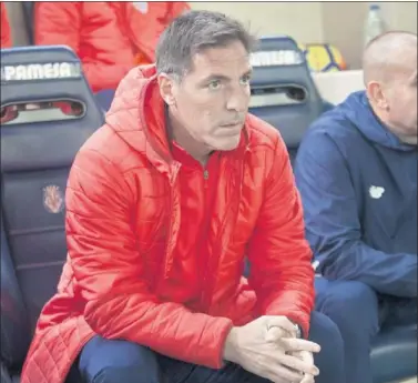  ??  ?? SALIDA. Eduardo Berizzo abandona Nervión tras ser el elegido el pasado verano para suplir a Sampaoli.