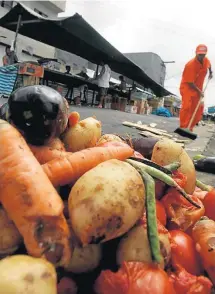  ??  ?? Transforma­ção. Restos de alimentos vão virar energia