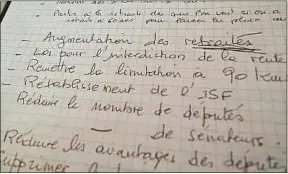  ??  ?? La question fiscale figure dans le cahier de doléances ouvert à Saint-Dizier.