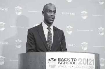  ?? JOHN MCCALL South Florida Sun Sentinel, file 2020 ?? Out of the Broward public school system’s 203,884 students, almost 59,000 of them are ‘struggling academical­ly, socially and emotionall­y,’ Superinten­dent Robert Runcie said during a School Board meeting Wednesday morning.