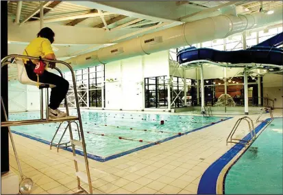  ??  ?? During a swimming lesson at Glasgow Club Bellahoust­on, the manager removed clothes from the changing room cubicles