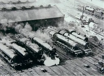  ??  ?? Below: A line-up of Gresley locomotive­s on shed.