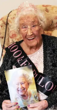  ??  ?? Ethel Taylor celebratin­g her 100th birthday