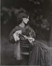  ??  ?? Right: Jane Morris in Dante Gabriel Rossetti’s ‘Proserpine’ (1877). Below: Morris
photograph­ed by John Robert Parsons
in 1865. Bottom: Fanny Cornforth in Rossetti’s ‘The Blue
Bower’ (1865)