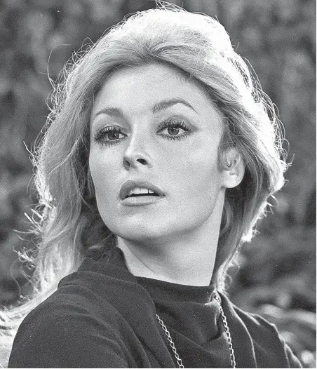  ??  ?? Sharon Tate era esposa de Roman Polanski cuando falleció el 9 de agosto de 1969, asesinada por miembros de la secta de Charles Manson.