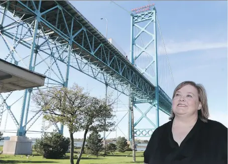  ?? JASON KRYK ?? Tammy Dewhirst, president of the Architectu­ral Conservanc­y of Ontario, Windsor-Essex branch, would like to see the Ambassador Bridge turned into a public park with plenty of green space. Tearing down the bridge “would be a great loss — it’s definitely...