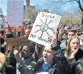  ?? AP ?? Reclamo. La manifestac­ión más multitudin­aria fue en Washington.