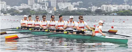  ?? FOTO: DPA ?? Silber in Rio de Janeiro: Die Spiele 2016 waren krönender Abschluss der Deutschlan­d-Achter-Zeit von Maximilian Reinelt (5. von li.).