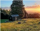  ?? ?? An eco-friendly, off-the-grid cabin in Matamata from new company, Hideaway Huts.