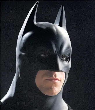  ?? ?? „Batman Begins“: Christian Bale als Maskenmann in Christophe­r Nolans düsterer Variante des Fledermaus-Epos – 20.15 Uhr auf Puls 4.