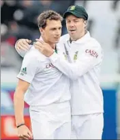  ?? GETTY ?? Dale Steyn (L) and AB de Villiers are gearing up for India.