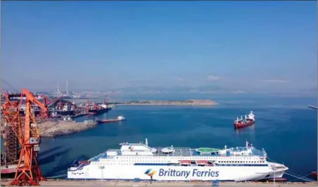  ?? STENA RORO ?? STORA. Brittany ferries nya fartyg beskrivs som ”världens största hybridfart­yg”.