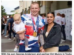  ?? ?? With his son George-Anderson and partner Eiri Munro in Toyko