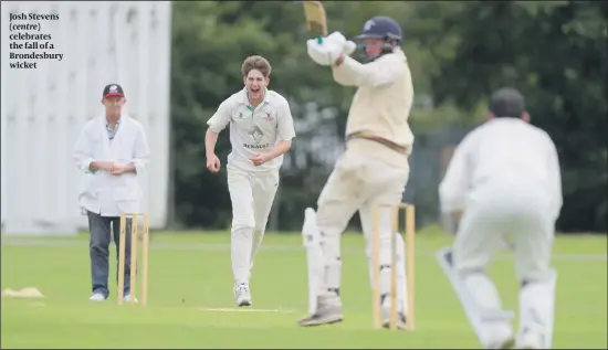  ?? PHOTO: MARC MORRIS ?? Josh Stevens (centre) celebrates the fall of a Brondesbur­y wicket