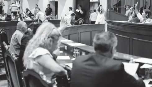  ?? FOTO: EL DEBATE ?? > Pleno del Congreso del Estado, durante una sesión ordinaria.