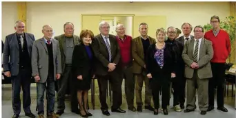  ??  ?? Un président et onze vice-présidents. De gauche à droite : Jacques Guérin, Didier Jouy, Alain Pezzali, Arlette Huan, Michel Obry, Daniel Gouriou, Thierry Navello, Joëlle Rollin, Jean-Louis Fournier, Jean-Marc Pommier, Sylvain Thuret et Jean-Louis...