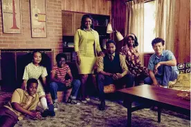  ?? TNS MATT SAYLES/ABC/ ?? “The Wonder Years” stars Amari O’neil as Cory Long, Milan Ray as Keisa Clemmons, Elisha Williams as Dean Williams, Saycon Sengbloh as Lillian Williams, Dule Hill as Bill Williams, Laura Kariuki as Kim Williams and Julian Lerner as Brad Harper.