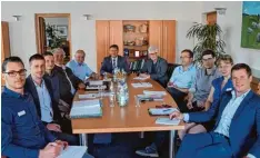  ?? Foto: Landratsam­t Donau Ries, Achim Frank ?? Die Arbeitsgru­ppe Almarin traf sich am Mittwoch zum ersten Mal im Landratsam­t Do nau Ries.