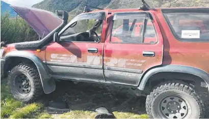  ??  ?? Ryan Hart’s Hilux was vandalised (main and below) as he hunted in bush near Arthur’s Pass.