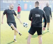  ??  ?? El Barça volvió ayer al trabajo tras un día de descanso Messi, Suárez, Iniesta, Semedo y el resto trabajaron a ritmo alto