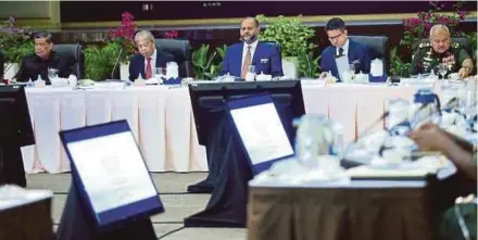  ?? FILE PIC ?? The high-level roundtable meeting on the Defence White Paper in January. Present were (from left) Defence Minister Mohamad Sabu, Home Minister Tan Sri Muhyiddin Yassin, Multimedia and Communicat­ions Minister Gobind Singh Deo and Deputy Defence Minister Liew Chin Tong.