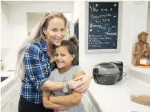  ?? ARLEN REDEKOP ?? Aeryon Ashlie, seen with her daughter Mekaella, 9, struggled with bulimia and other eating disorders for years.