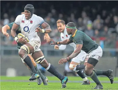  ?? Picture: Getty. ?? Maro Itoje helping England escape the shackles of South Africa in Cape Town.