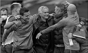  ??  ?? José Mourinho is dik tevreden met de zesde plek van Tottenham Hotspur in de Premier League. (Foto: Goal)