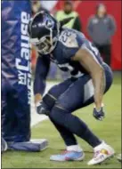  ?? JAMES KENNEY — THE ASSOCIATED PRESS ?? Tennessee’s Derrick Henry (22) dances in the end zone after a touchdown against the Jaguars during the second half Thursday in Nashville, Tenn.